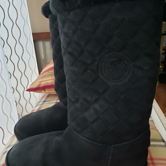 Michael Kors Sandy Boots - Picture 1 of 4